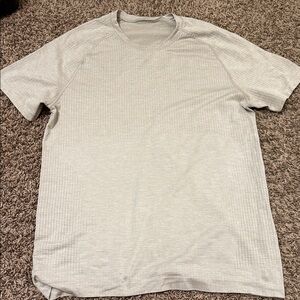 lululemon athletica Light Gray Short Sleeve Tee